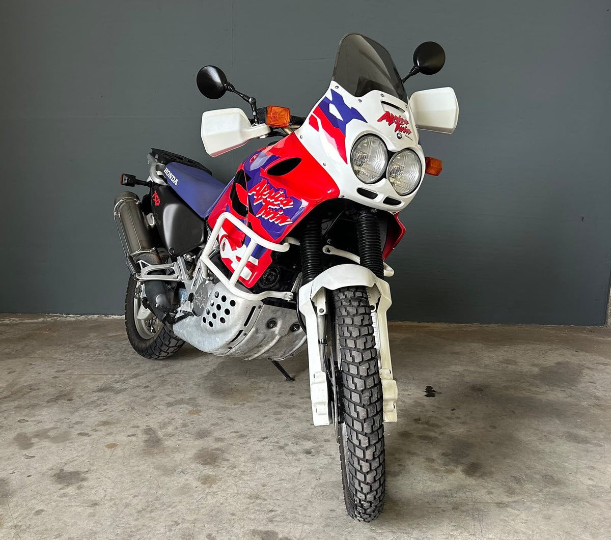 HONDA AFRICA TWIN 750 RD07