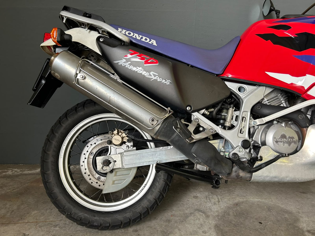 HONDA AFRICA TWIN 750 RD07